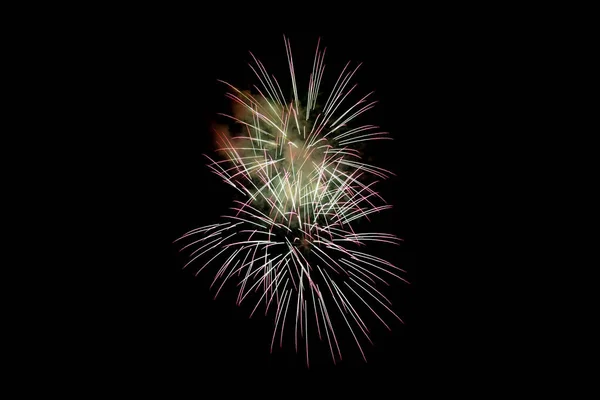 Fehér rózsaszín csillogó tűzijáték háttér éjszakai jelenet — Stock Fotó
