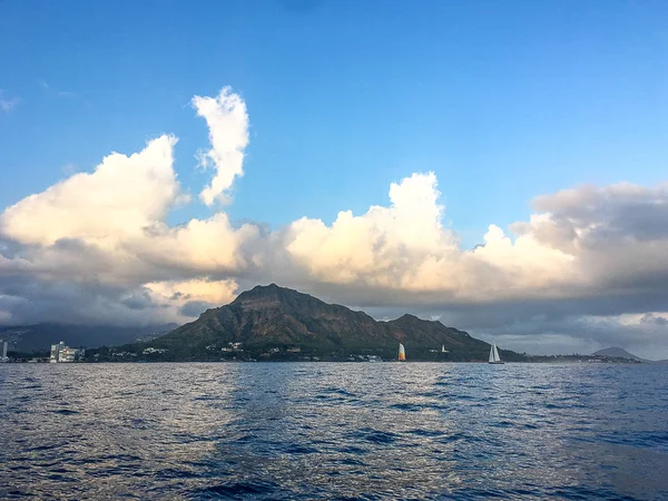 diamond head crater view from water