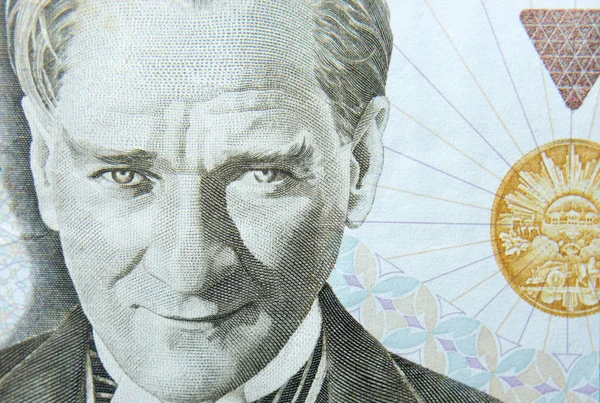 Portret Mustafa Kemal Ataturk na starych banknotów turecki. — Zdjęcie stockowe