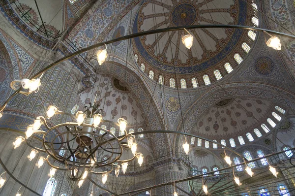 Beltéri Dome részletesen a Sultan Ahmet mecsettől, Isztambul, Törökország — Stock Fotó