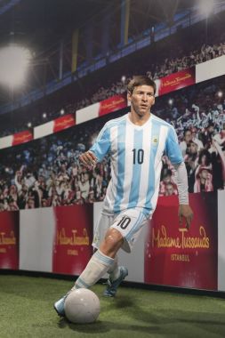 Istanbul, Türkiye, 19 Aralık 2017: Lionel Messi Madame Tussauds İstanbul balmumu heykel. Messi Barcelona İspanyolca kulübü için bir ileri bir Arjantinli profesyonel futbolcu.