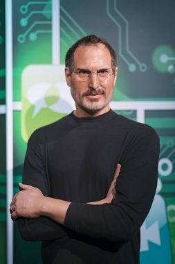 Istanbul, Türkiye, 19 Aralık 2017: Balmumu heykel Madame Tussauds İstanbul Steve Jobs. 5 Ekim 2011 tarihinde ölen Steve Jobs Ceo ve co-esaslı elma Inc yapıldı..