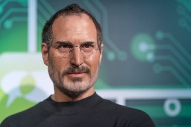 Istanbul, Türkiye, 19 Aralık 2017: Balmumu heykel Madame Tussauds İstanbul Steve Jobs. 5 Ekim 2011 tarihinde ölen Steve Jobs Ceo ve co-esaslı elma Inc yapıldı..