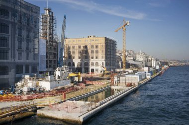 Istanbul, Türkiye, 12 Mart 2018: İnşaat Karaköy, antik Galata, modern adını kıyı şeridi, Galataport projesinin ticari çeyrek Istanbul Beyoğlu ilçesinde bir süreçtir.