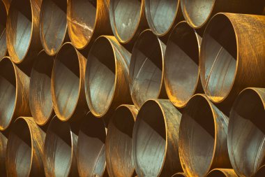 Büyük Endüstriyel Metal borular yığını