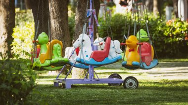 Bir Park, küçük taşınabilir Carousel