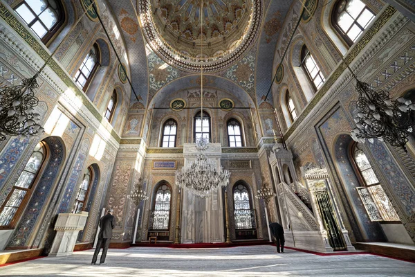 Isztambul Törökország 2019 November Interior Detail Pertevniyal Valide Sultan Mosque — Stock Fotó