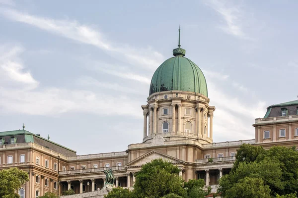 Dome Detail Van Koninklijk Paleis Buda Castle Boedapest Hongarije — Stockfoto