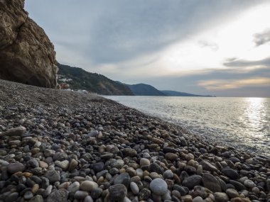 Sicilya güneşli kumsalda