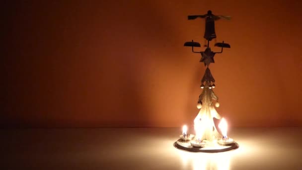 Рождественские колокольчики со свечами, бесшовная петля — стоковое видео