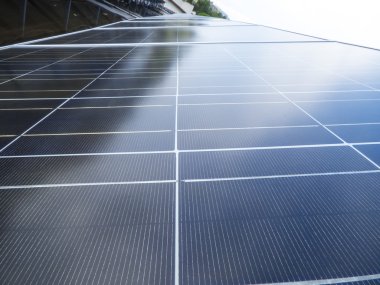 Sicilya binalara güneş panelleri