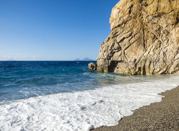 Spiaggia soleggiata in Sicilia — Foto Stock
