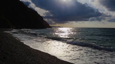 Denizde akşam günbatımı