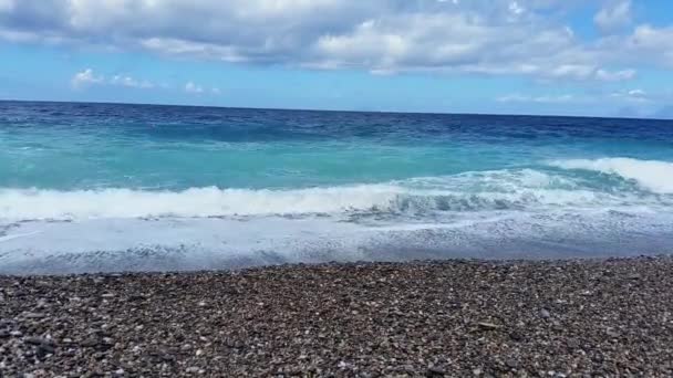 Mar Ondas na praia — Vídeo de Stock