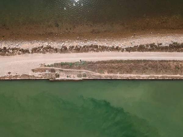 Güney Fransa, nehir, renkler, yeşil, DJI 'nin insansız hava aracı görüntüleri.