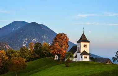 SV. Peter Begunje yukarıda