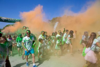 Malaga, İspanya - 4 Haziran 2017: Unicaja renk yolun Malaga, İspanya'da 4 Haziran 2017 üzerinde zevk tanımlanamayan kişi.