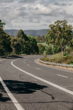 Avustralyalı bir yol sağa dönüş.