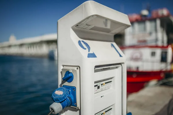 Dock socle d'alimentation électrique . — Photo