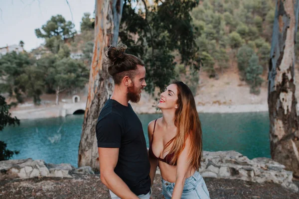 Real couple embraced and looking at each other — Stock Photo, Image