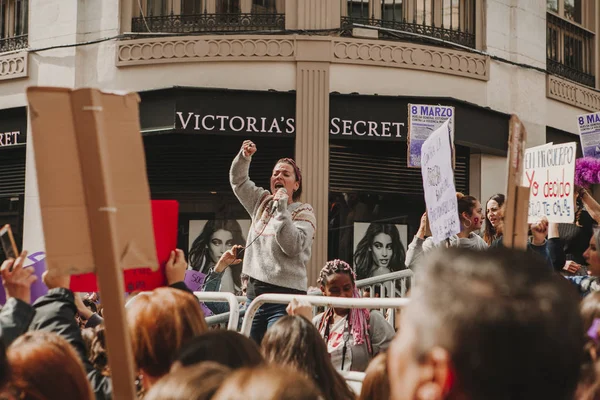 马拉加 西班牙 2018年3月8日 在2018年3月8日在西班牙马拉加市中心的妇女日 数以千计的妇女参加女权主义罢工 — 图库照片
