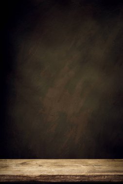 Bira varil üzerinde ahşap arka plan masaya