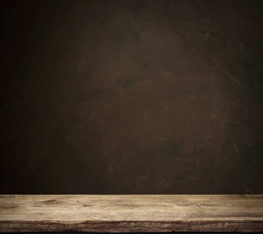 Bira varil üzerinde ahşap arka plan masaya