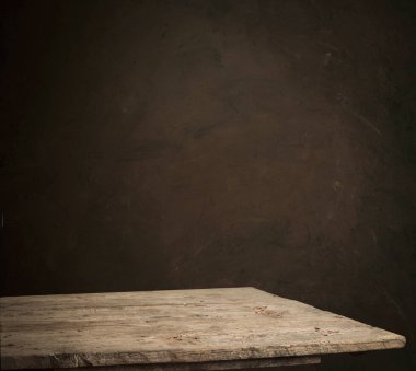 Bira varil üzerinde ahşap arka plan masaya