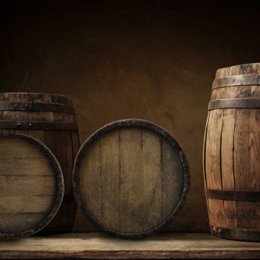 Tuğla duvar ve varil