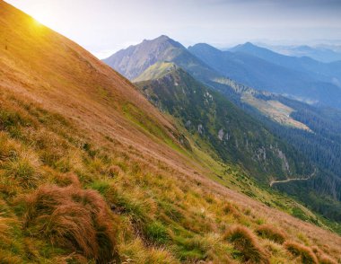 Yüksek dağ zirveleri ile Ukrayna'nın dağ