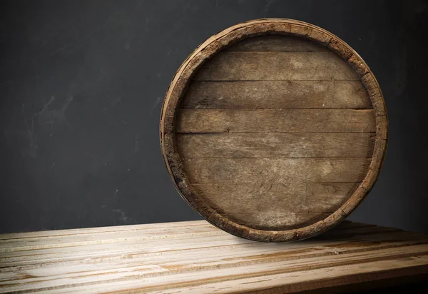 Фон зі ствола і старий дерев'яний стіл . — стокове фото
