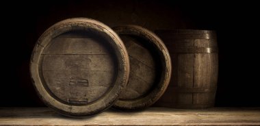 fıçının arka planı ve aşınmış eski ahşap masa