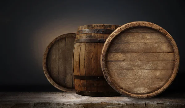 Old wood table top with smoke in the dark background. — Stock Photo, Image