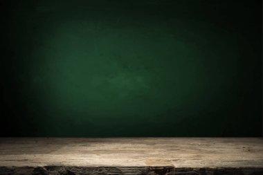 fıçının arka planı ve aşınmış eski ahşap masa