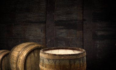 fıçının arka planı ve aşınmış eski ahşap masa