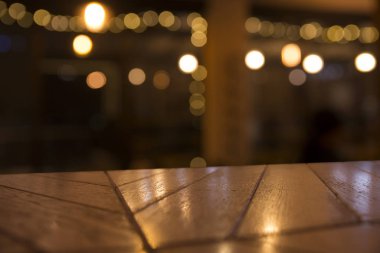 İnsanlarla dolu masa üstü bar restoranı arkaplanı