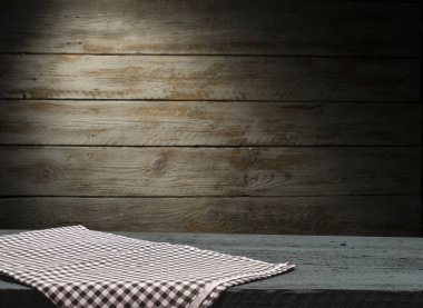 Ürün için koyu ahşap masa, eski kesim tahtasıyla kahverengi ahşap perspektif.