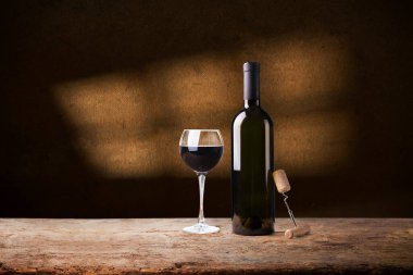 Dekorasyonunuz için şarap ve boş alan