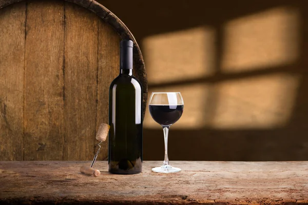 Wein Und Freiraum Für Ihre Dekoration — Stockfoto