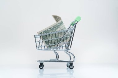 Para bir dolar süpermarket tramvay ödeme konsepti