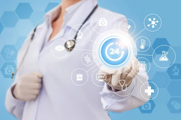 Doktor yardım sağlar .