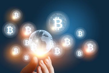 İşadamı gösteren bitcoins .