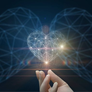 Tıbbi işçinin elinde kalp .