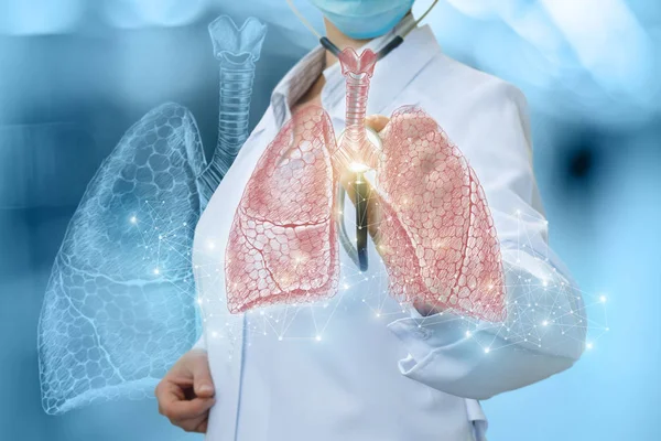 Doctor listens to human lungs. — Stock Photo, Image