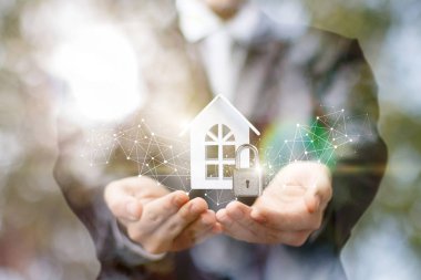 Ajan castle bir ev ile.