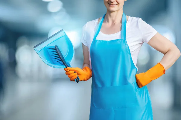 Das Konzept der Hausreinigung. — Stockfoto