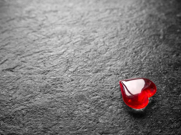 Día San Valentín Corazón Rojo Sobre Fondo Negro Amor — Foto de Stock