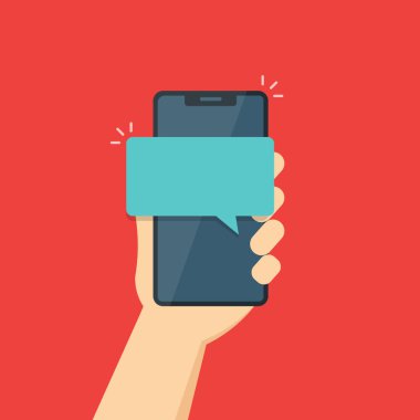 Kopya için cep telefonu ekranında mesaj veya bildirim boş uzay konuşma balonu