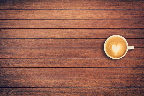 Latte Coffee auf Tisch Holz Hintergrund mit Platz — Stockfoto