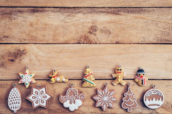 Kerstdecoratie met sneeuwvlok op tabel hout met kopie vriendelij — Stockfoto